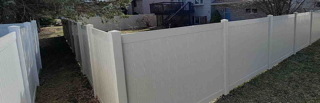 Vinyl fence solutions for the Mankato Minnesota area