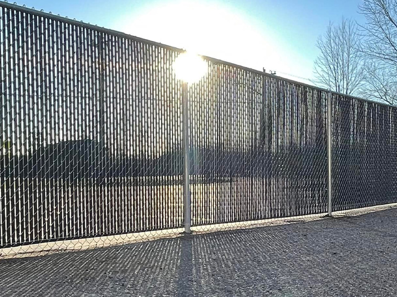 Mankato Minnesota chain link privacy fencing